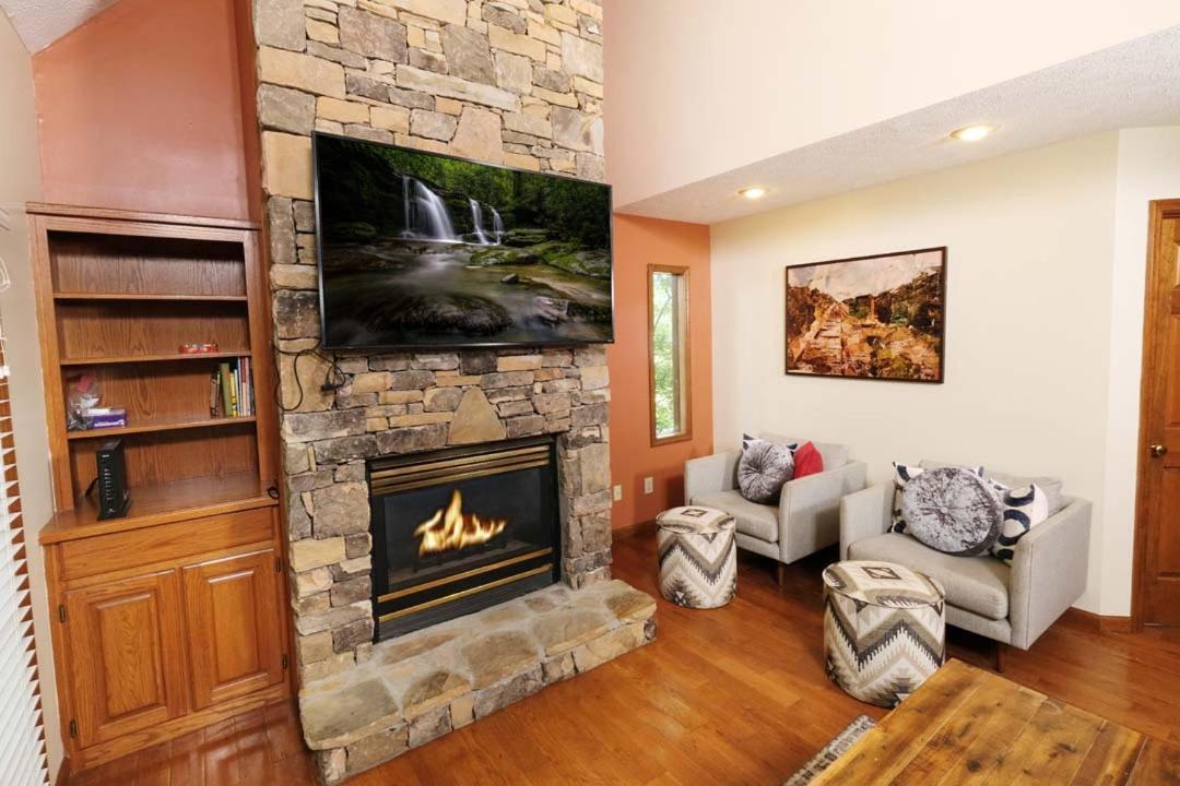 Villa Gateway To The Smokies à Pigeon Forge Extérieur photo